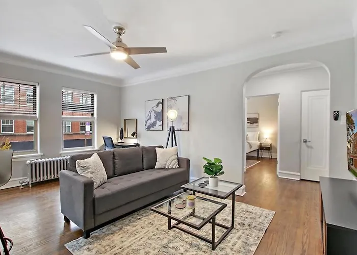 Lovely 1br In - Elmwood 105 *